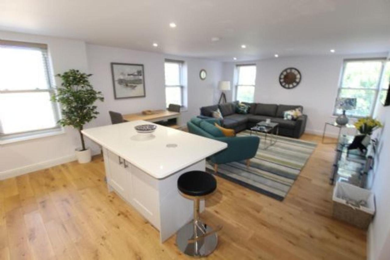 Middle Chine - 2 Bedroom Holiday Home Bournemouth Bagian luar foto