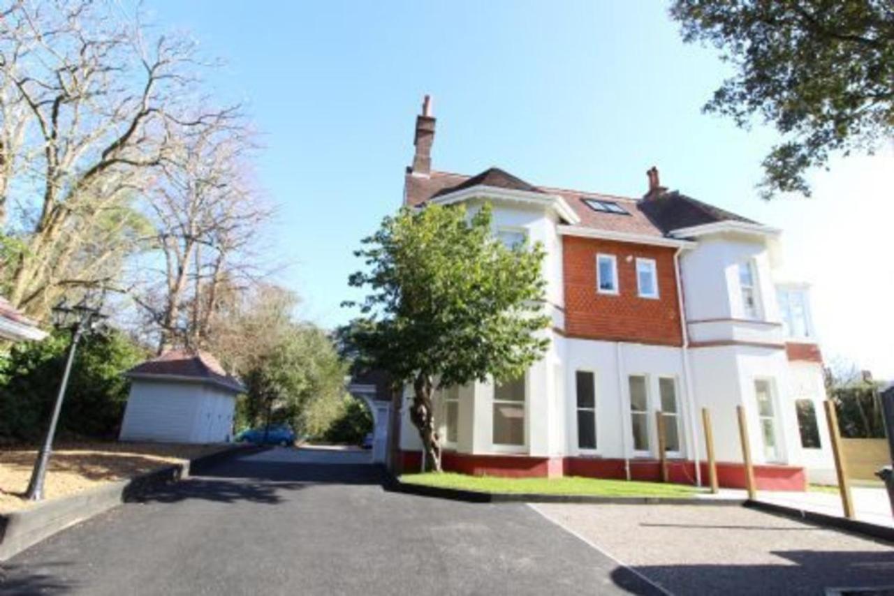 Middle Chine - 2 Bedroom Holiday Home Bournemouth Bagian luar foto