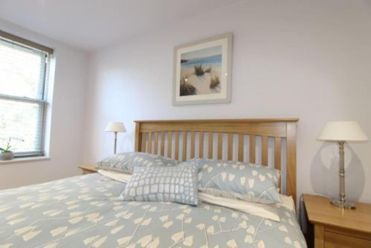 Middle Chine - 2 Bedroom Holiday Home Bournemouth Bagian luar foto